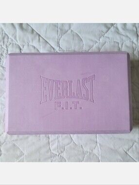 3/$15 🌸 Everlast Yoga Brick